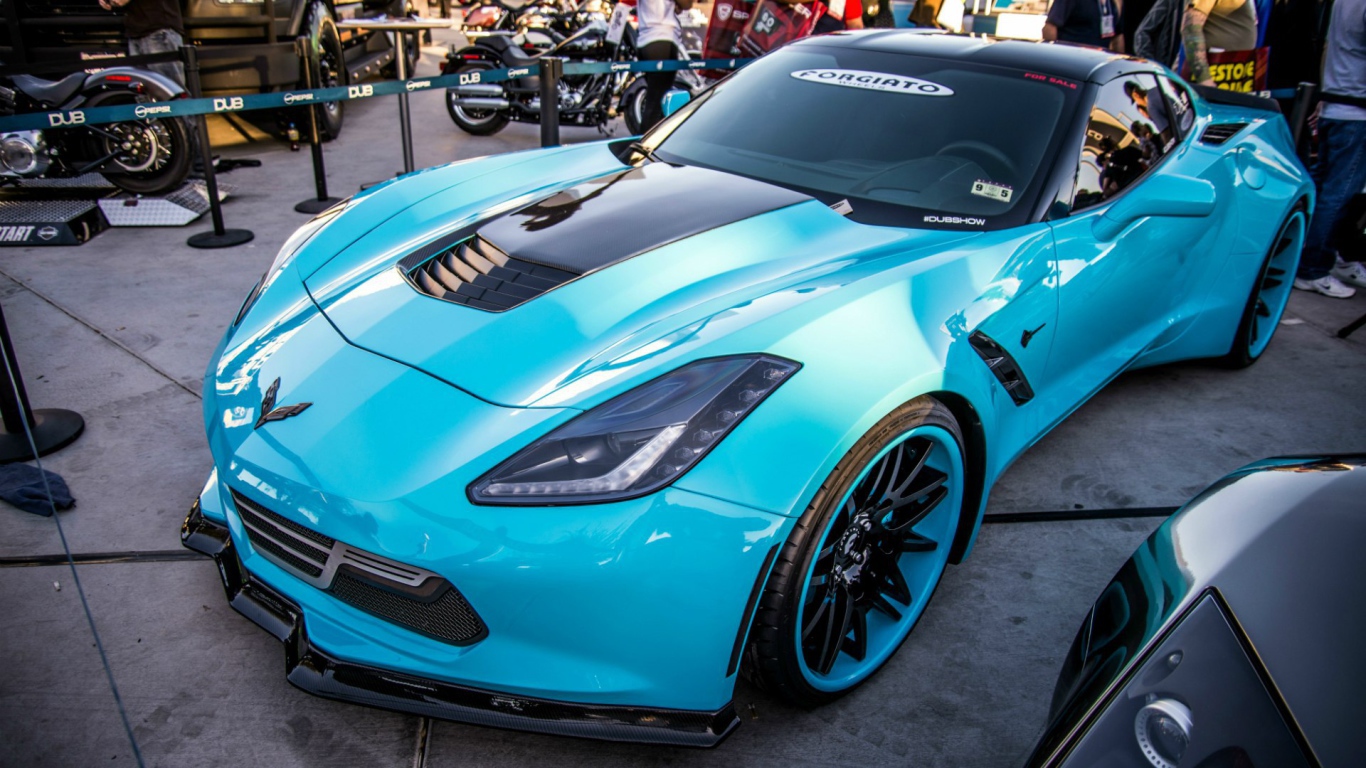 Бирюзовый Chevrolet Corvette C7