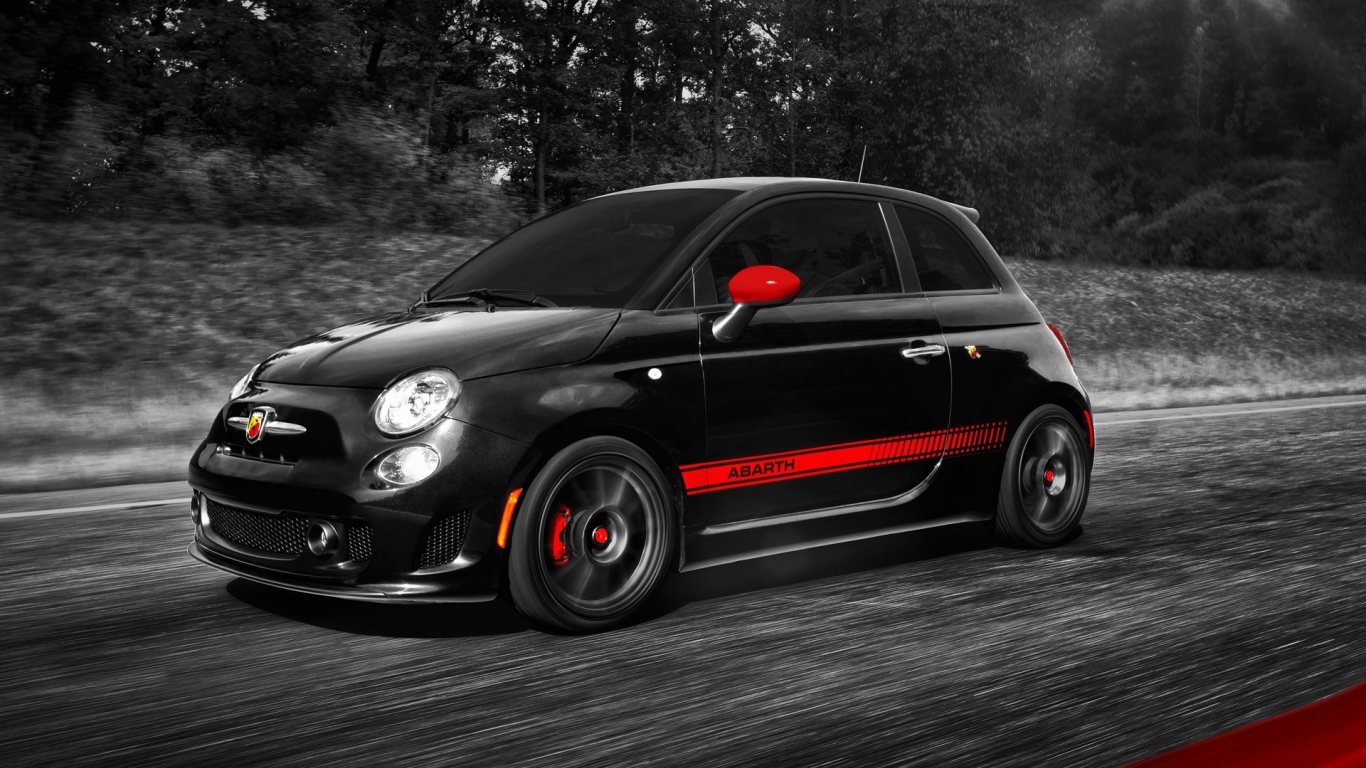 Черный Fiat 500 Abarth