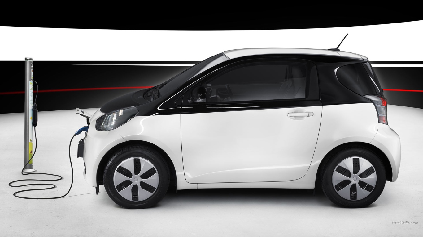 Зарядка электрического авто Toyota IQ