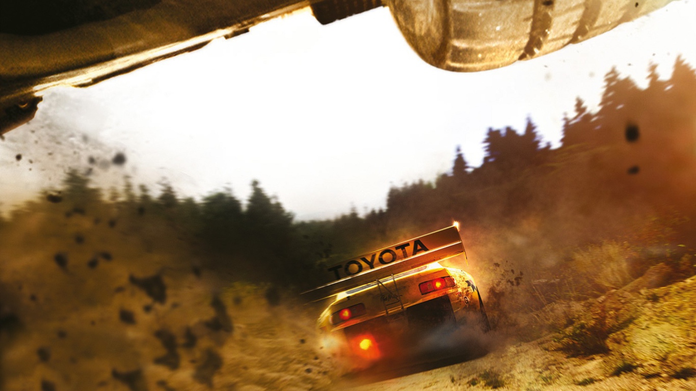 Автомобили Тойота во время ралли по бездорожью