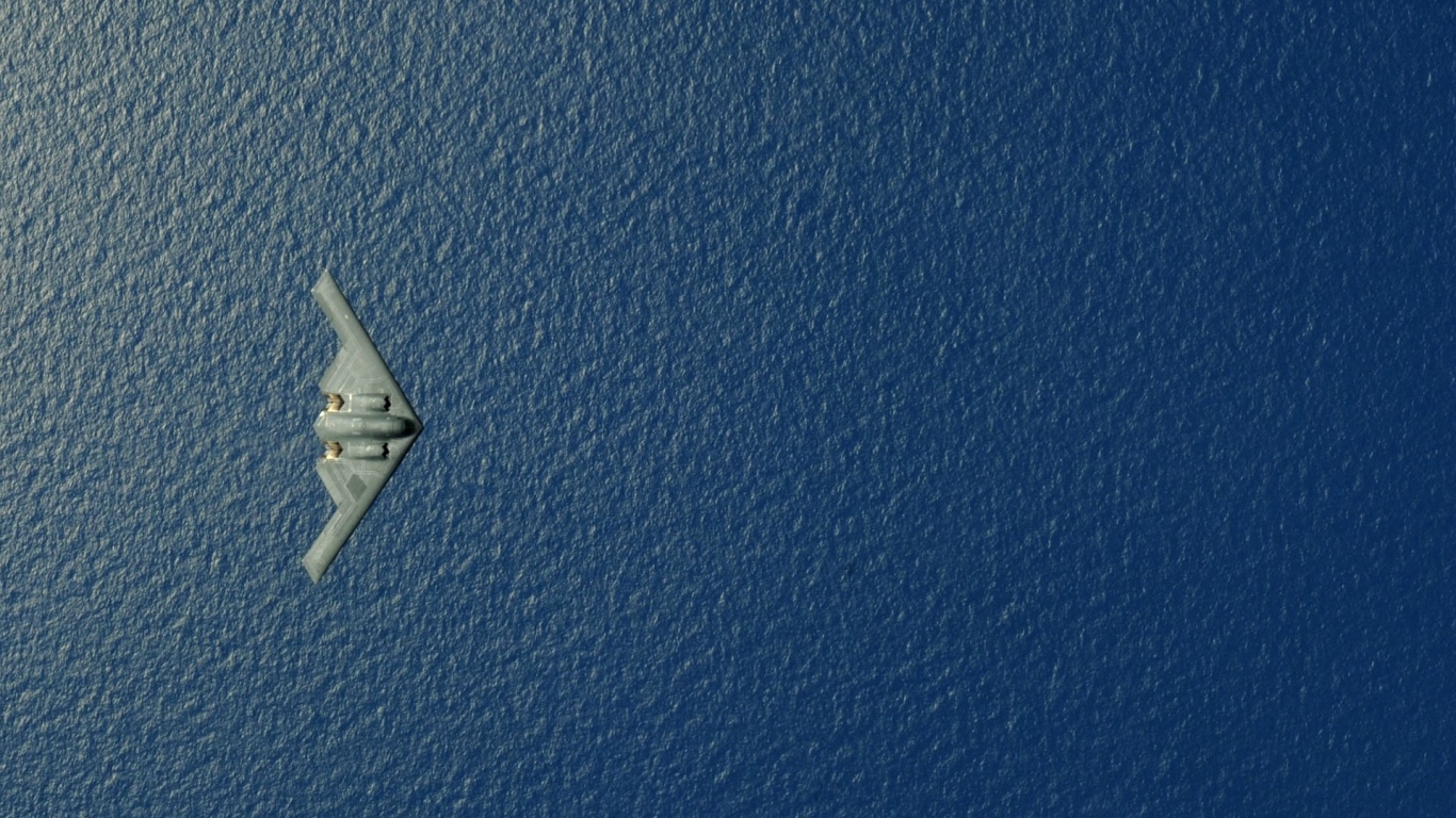 Самолет над водой