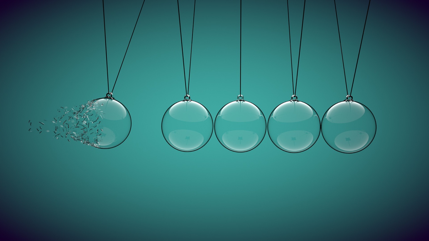 Разбился стеклянный шар на веревке