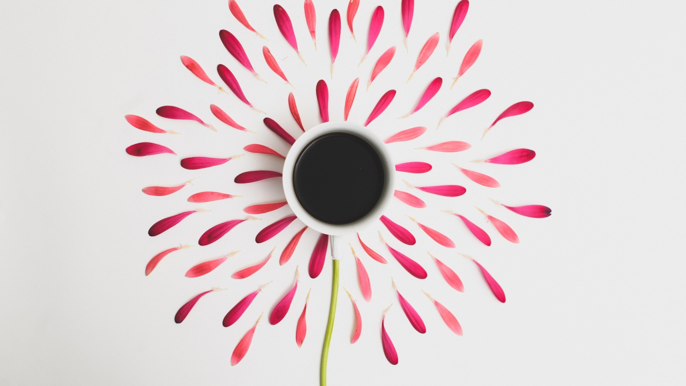 Чашка на изображении цветка