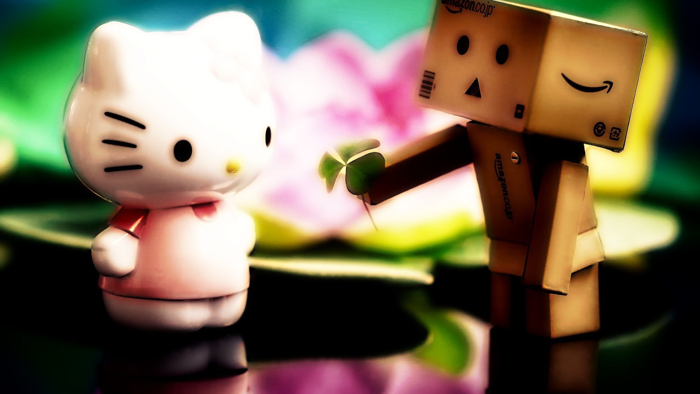 Дандо дарит листик кошке