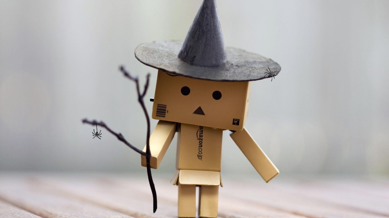 Дандо в шляпе ведьмы