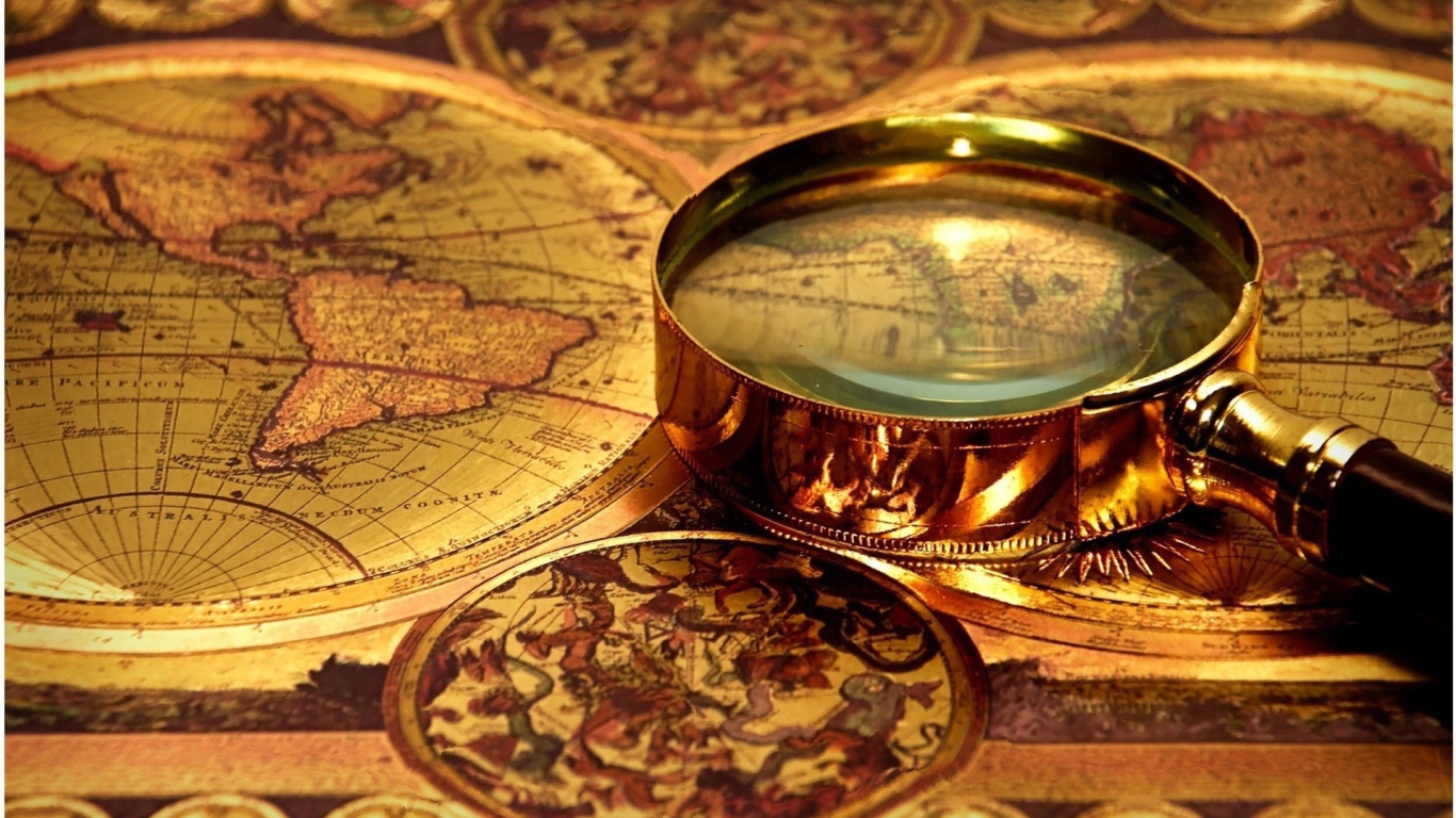 Лупа на старинной карте