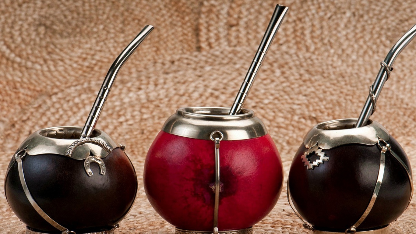 Сосуды из парагвайского дерева