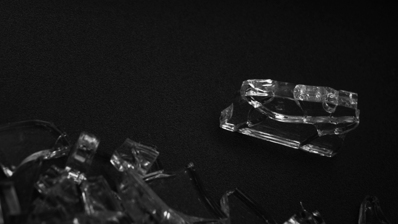 Осколки стекла