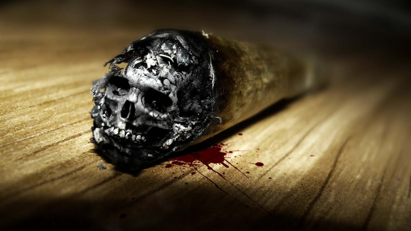 Черный череп на полу
