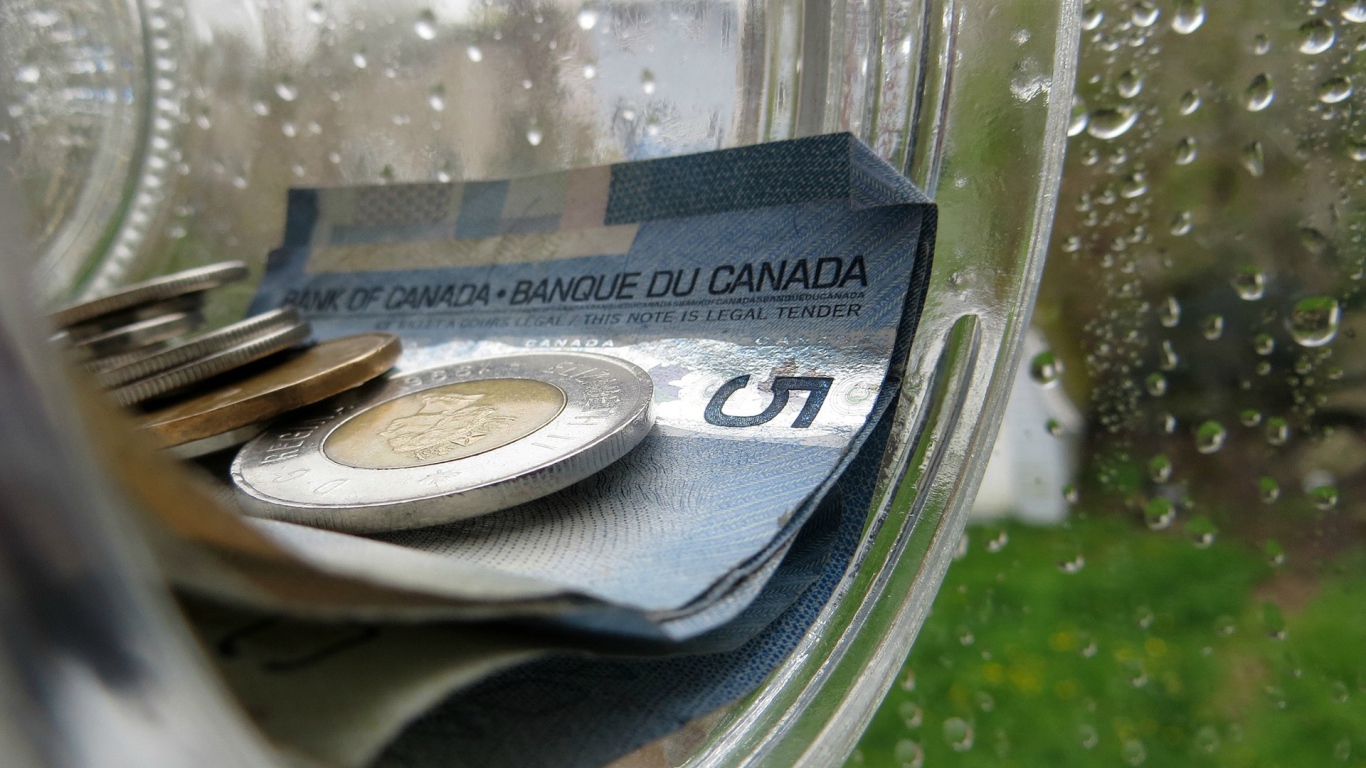 Монеты и банкноты Канады