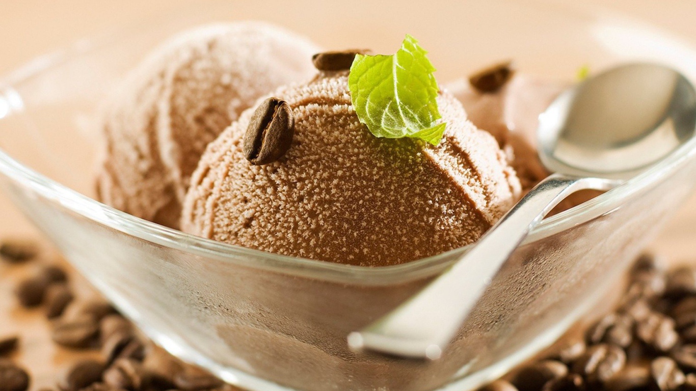 Кофейное мороженое в мисочке