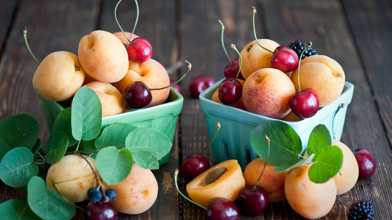 Абрикосы и черешни