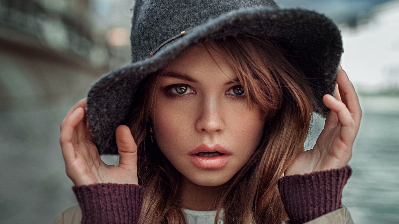 Модель в шляпе Анастасия Щеглова