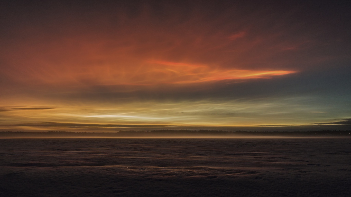 Туман над землей перед рассветом