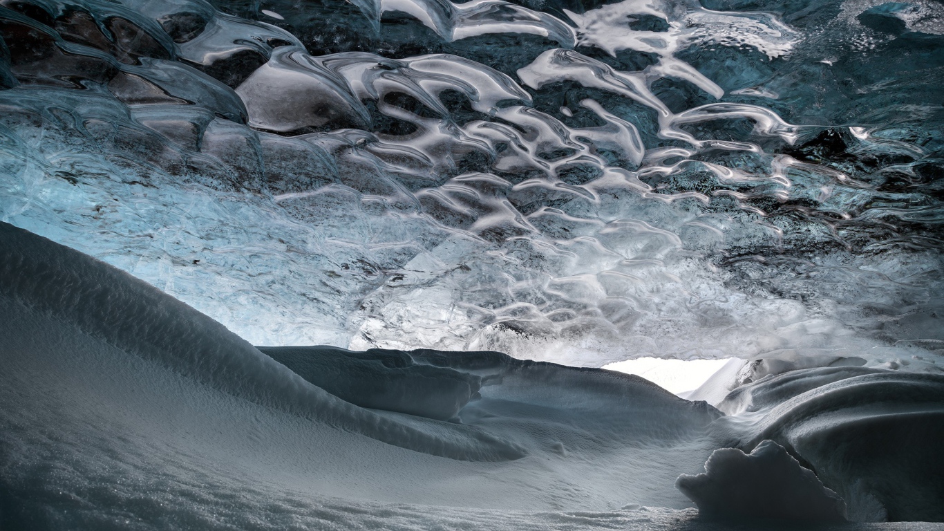 Мир под сводом льда