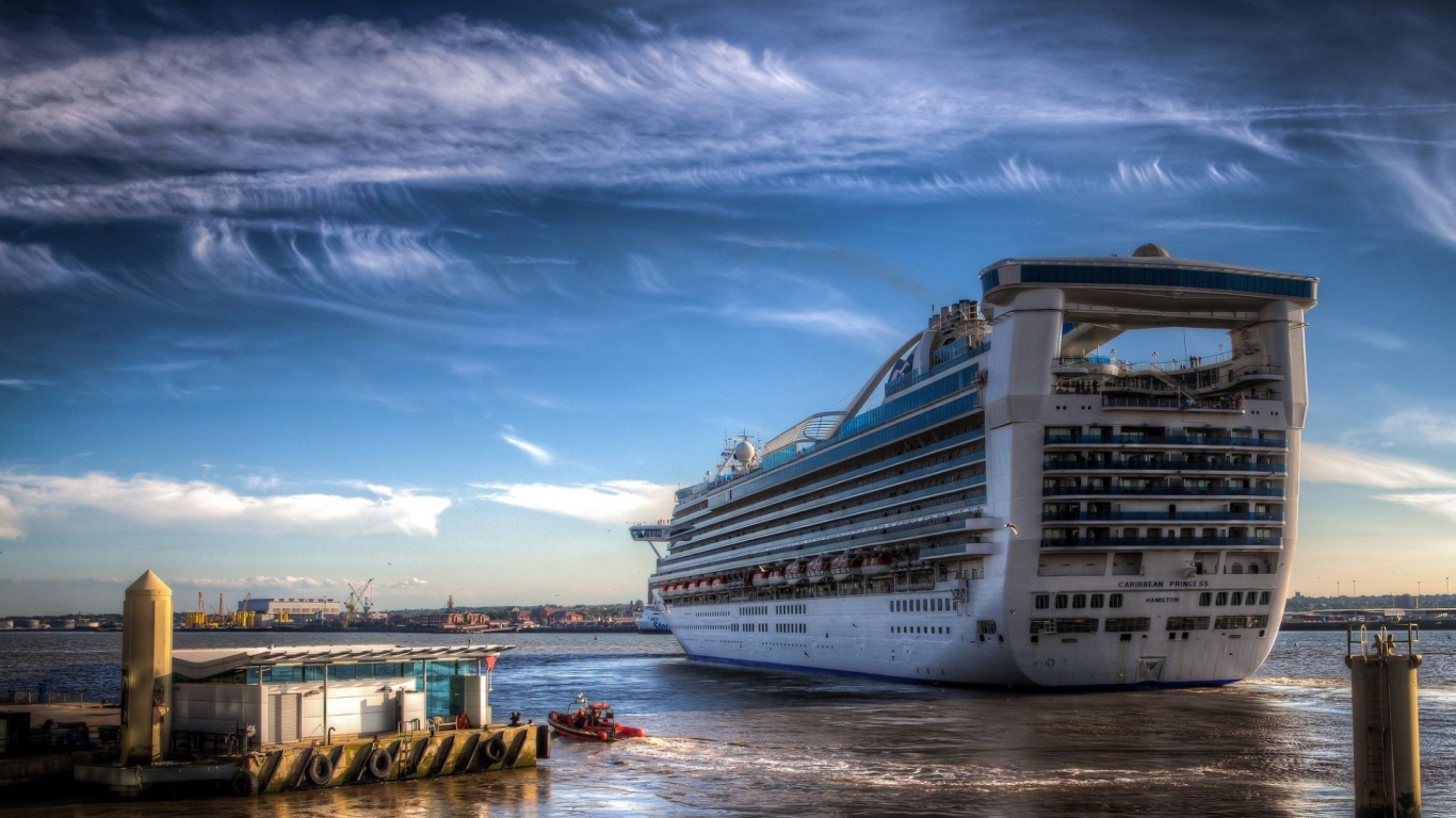 Круизный лайнер Caribbean Princess