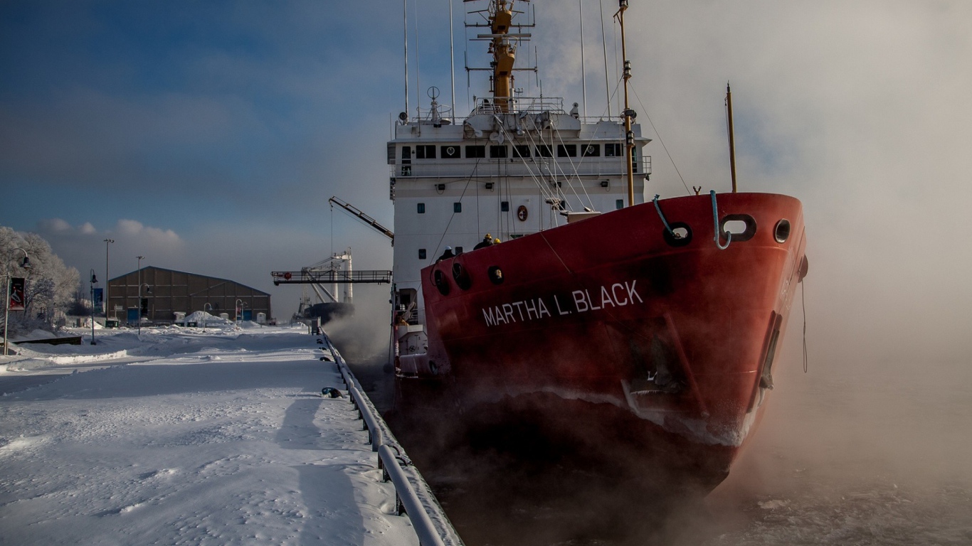 Корабль Марта Блэк на Аляске