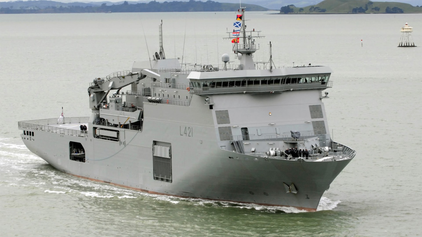 Военный корабль в Новой Зеландии