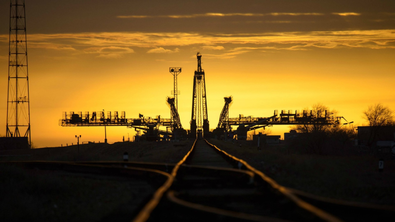 Космодром Байконур на закате