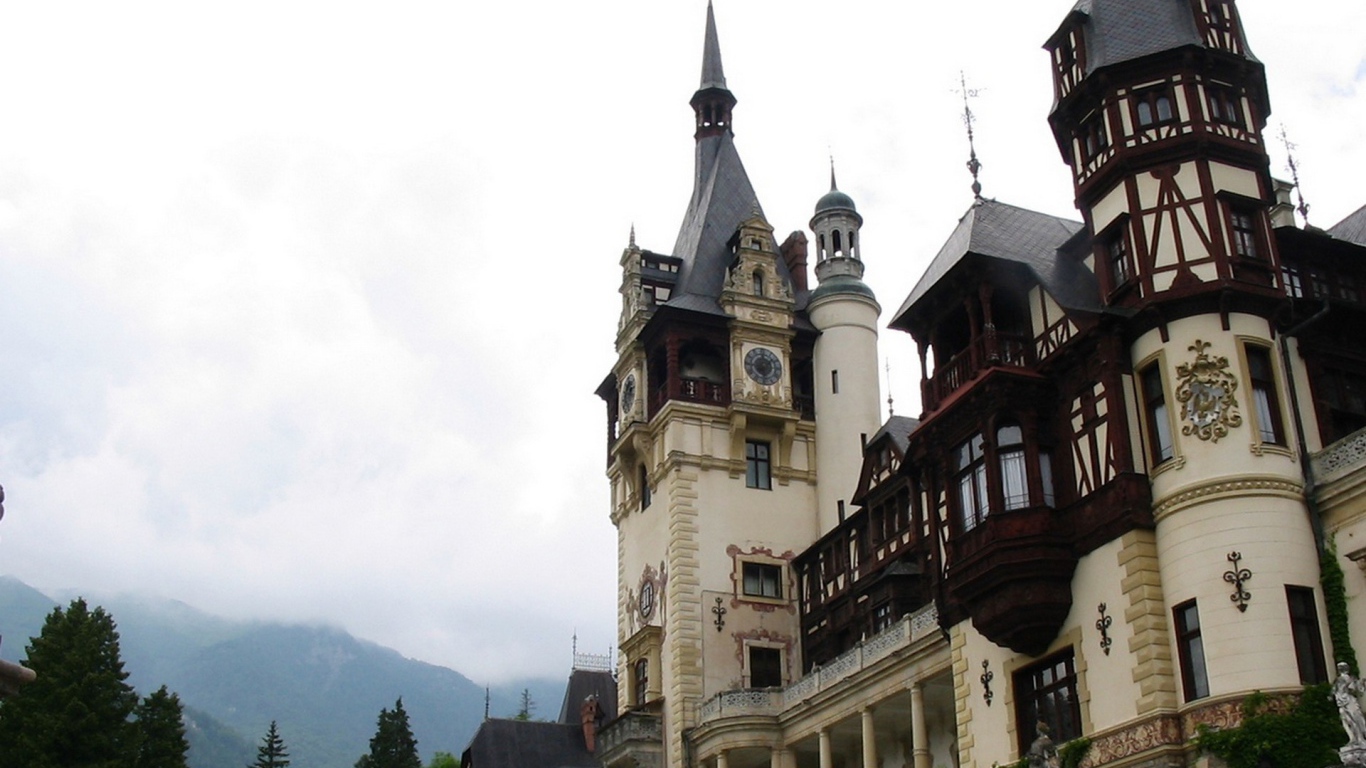 Замок Пелес в Румынии