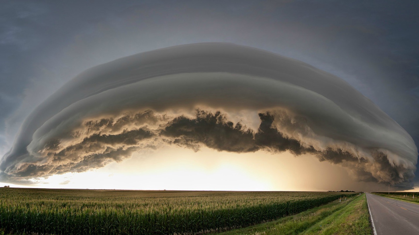 Валовое облако над городом Карни, штат Небраска