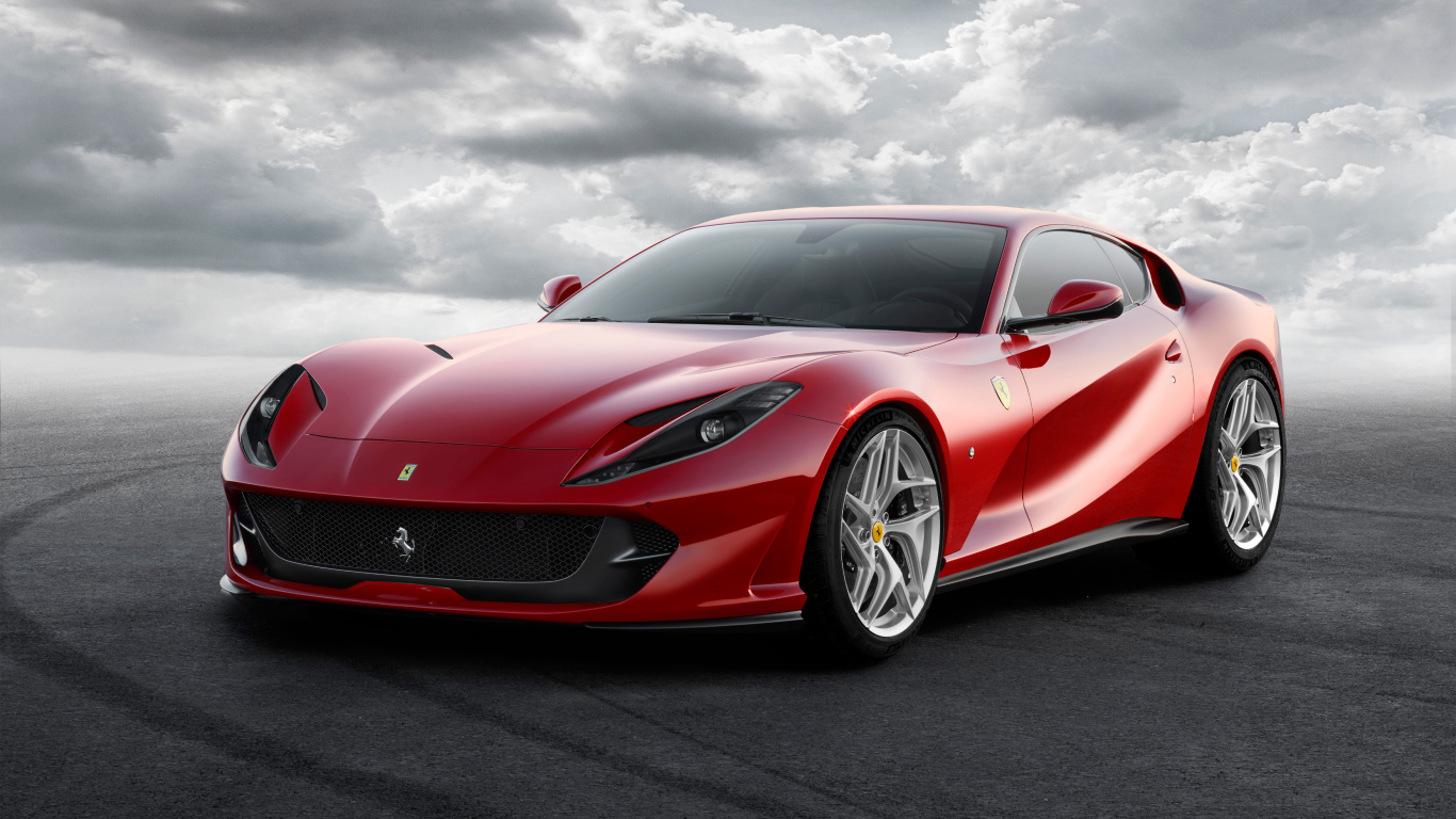 Красивый красный автомобиль  Ferrari 812 Superfast, 2017 