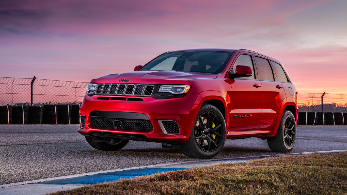 Красный автомобиль  Jeep Grand Cherokee Trackhawk, 2018 