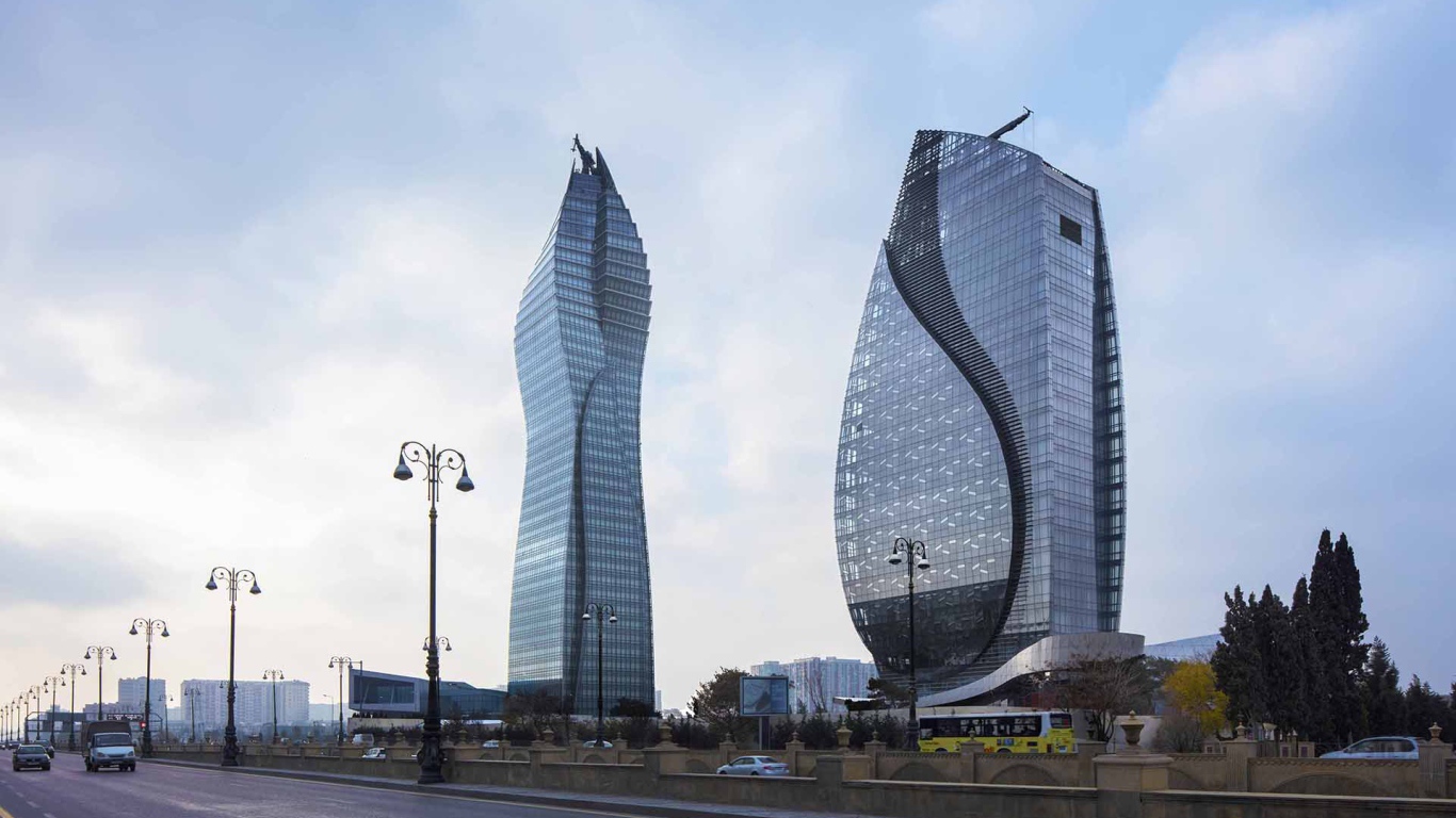 Socar Tower и Azersu Office Tower - высотные здания Баку
