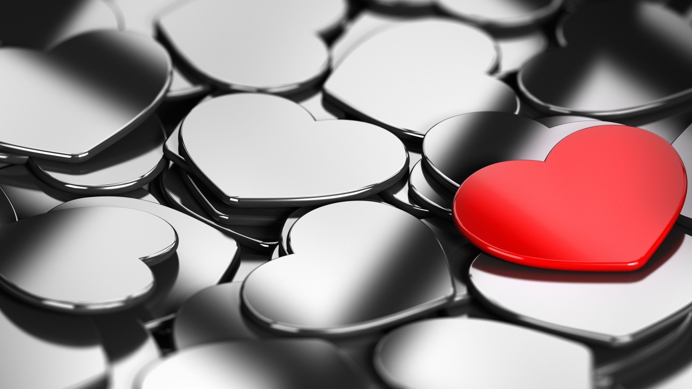 Красное сердечком среди холодных серых