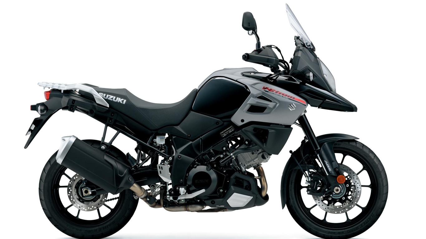Мотоцикл Suzuki V-Strom 1000 на белом фоне 