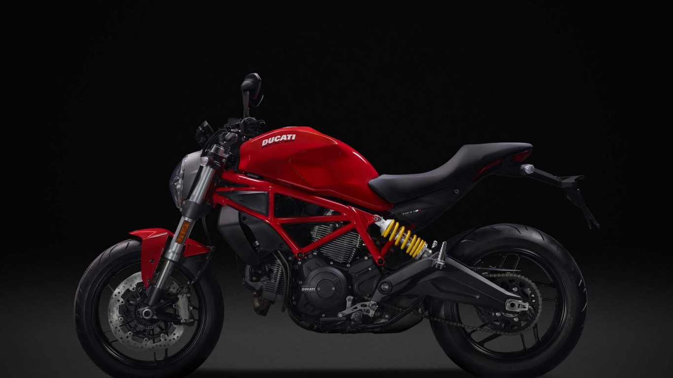 Мотоцикл Ducati Monster 797, вид сбоку