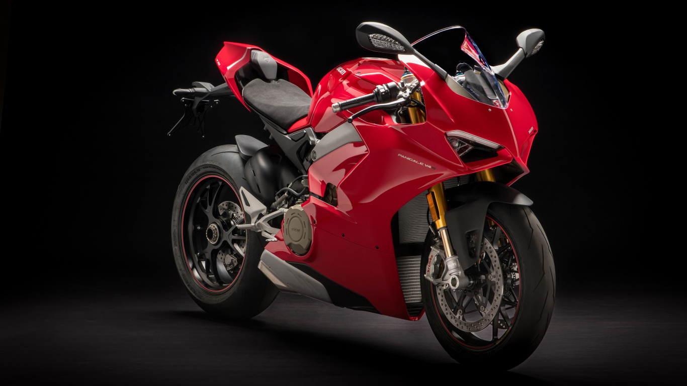 Красный мотоцикл Ducati Panigale V4 S, 2018 вид спереди