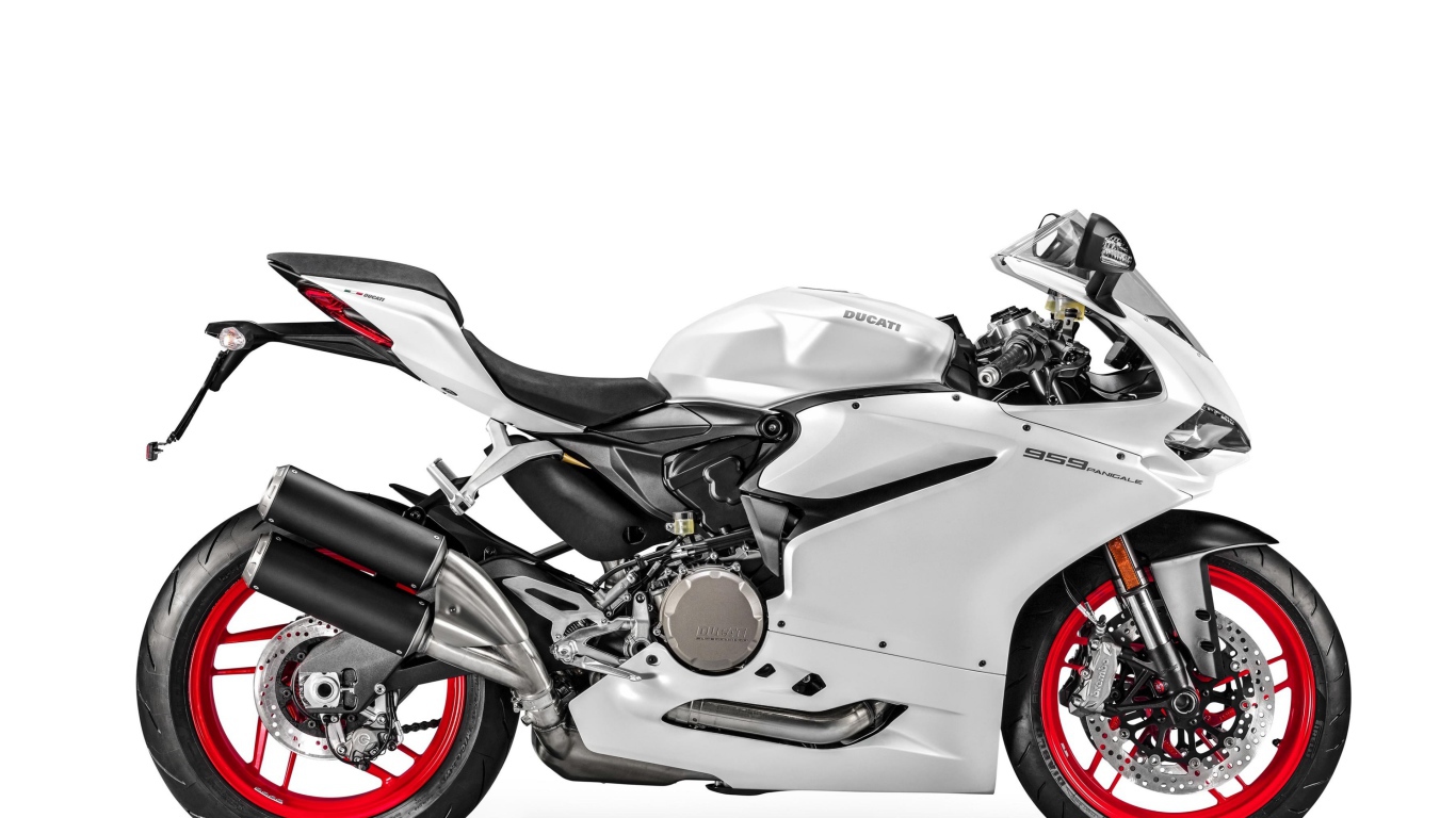 Супербайк Ducati 959 Panigale на белом фоне