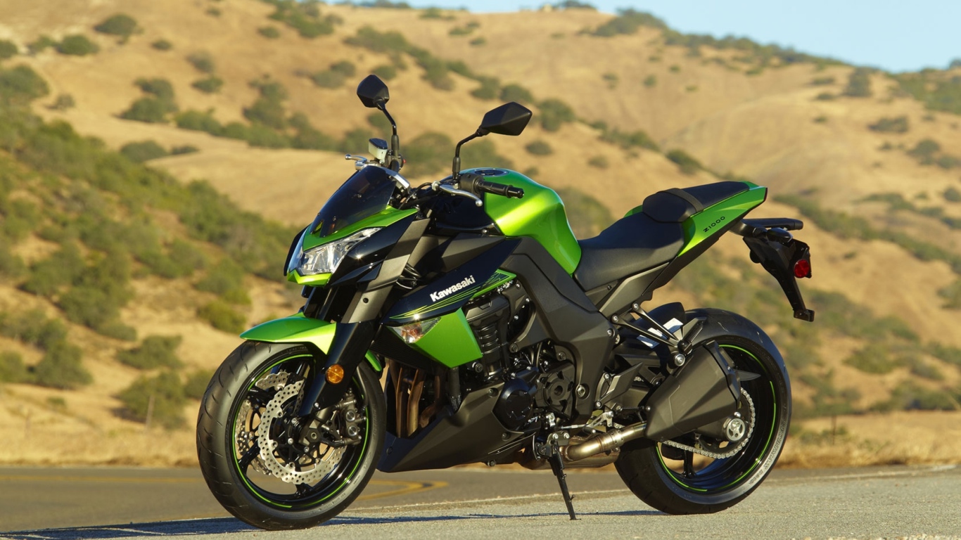 Стильный зеленый мотоцикл Kawasaki z1000 