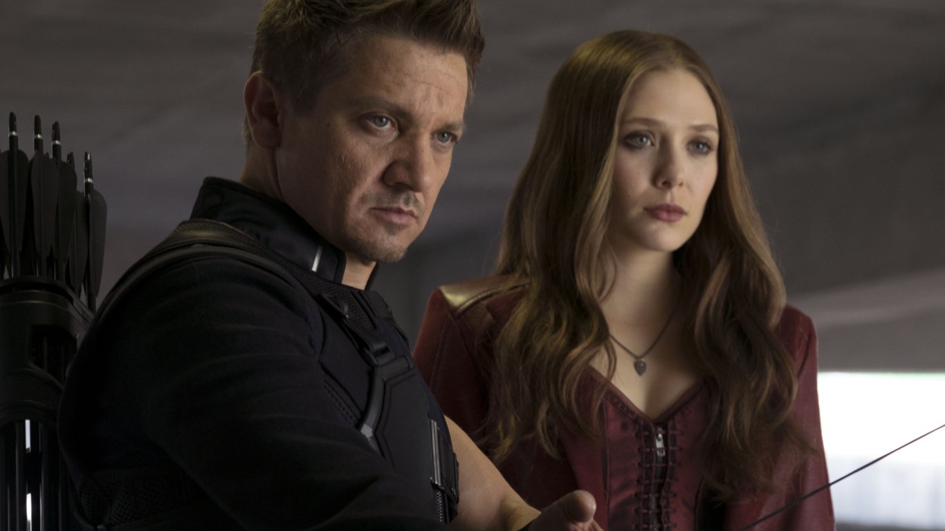 Алая Ведьма и Соколиный Глаз супер герои фильм Первый мститель Противостояние 