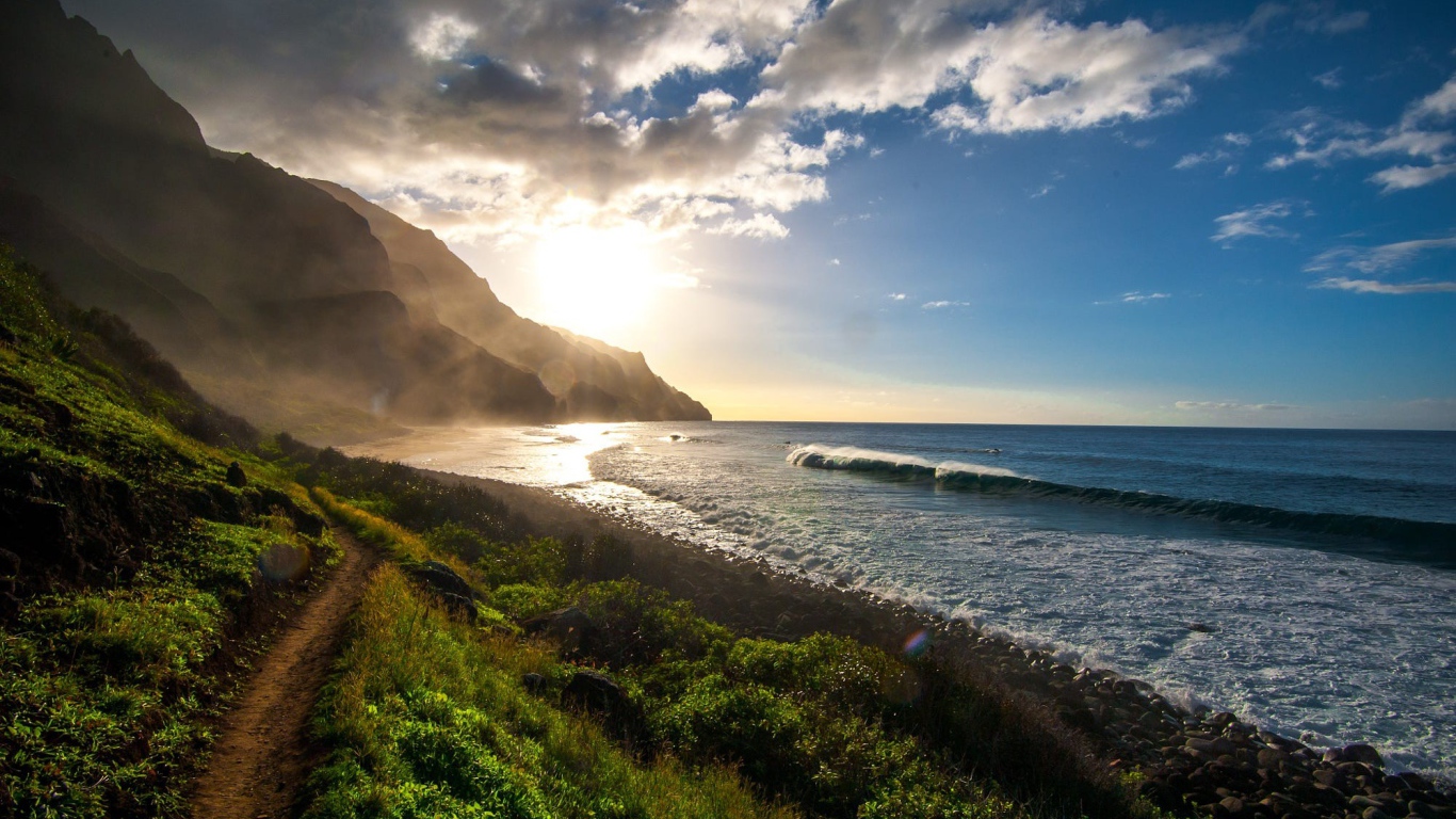 Восход солнца над Тихим океаном 
