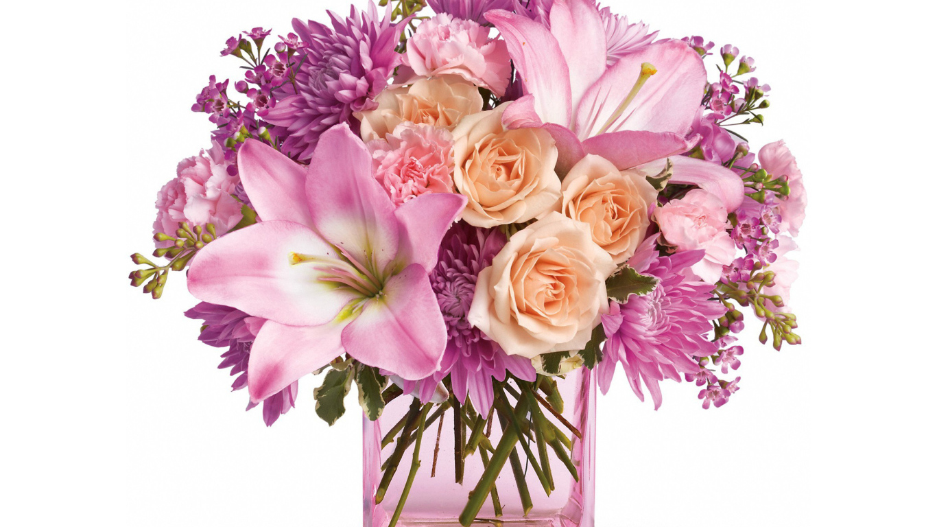 Букет из роз, хризантем и лилий в вазе на белом фоне