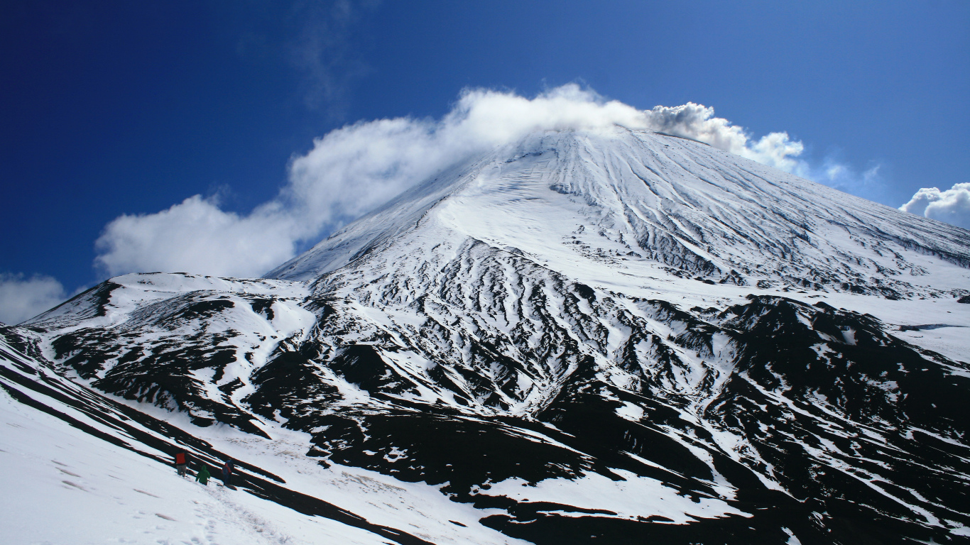 Восхождение на вулкан Авачинская сопка, Камчатка 
