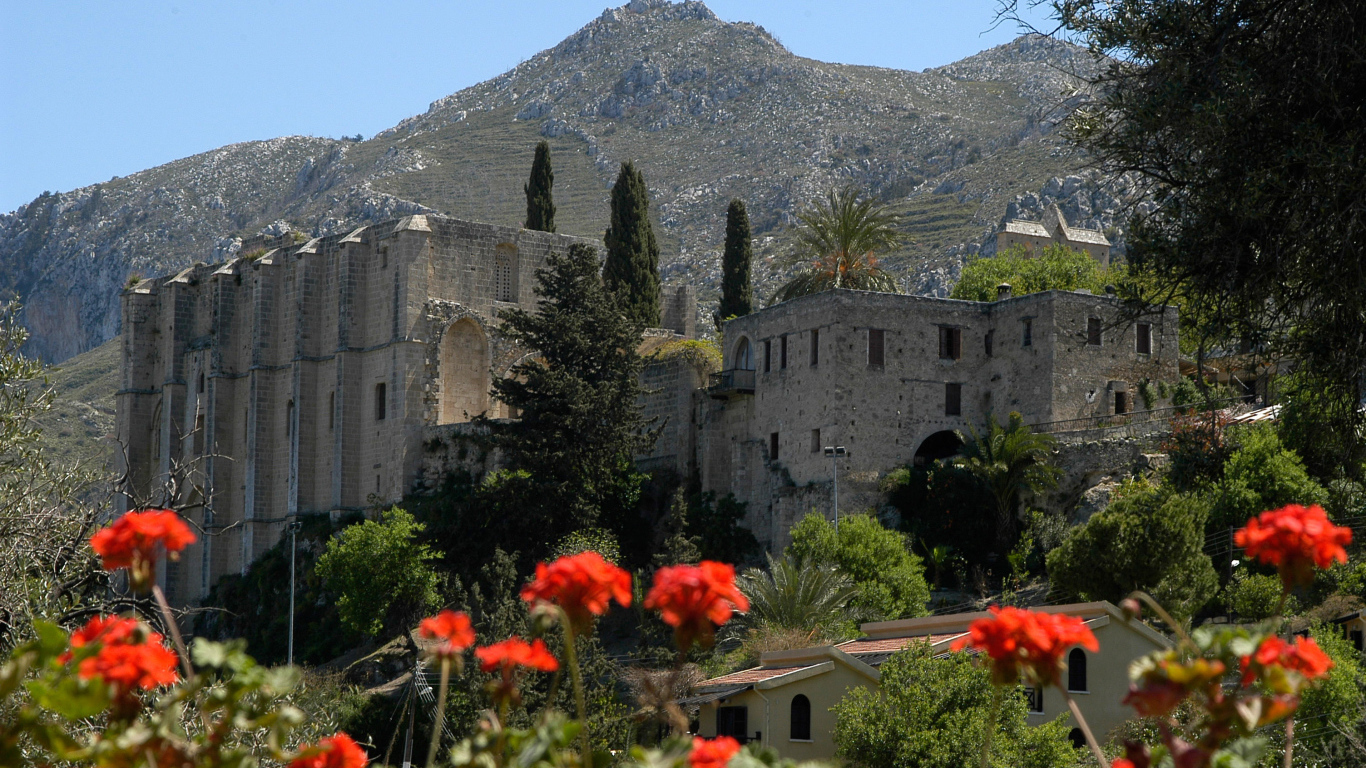 Старинное Аббатство Беллапаис, Северный Кипр 