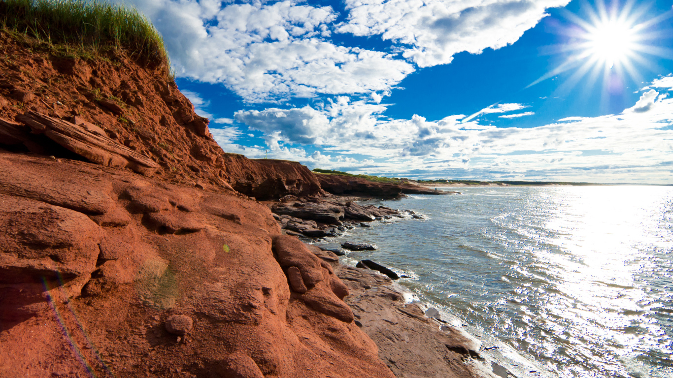 Национальный парк острова принца Эдуарда в лучах солнца, Канада 
