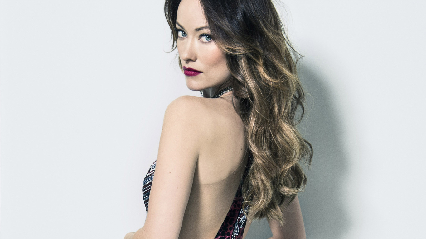 Голубоглазая девушка актриса Оливия Уайлд 