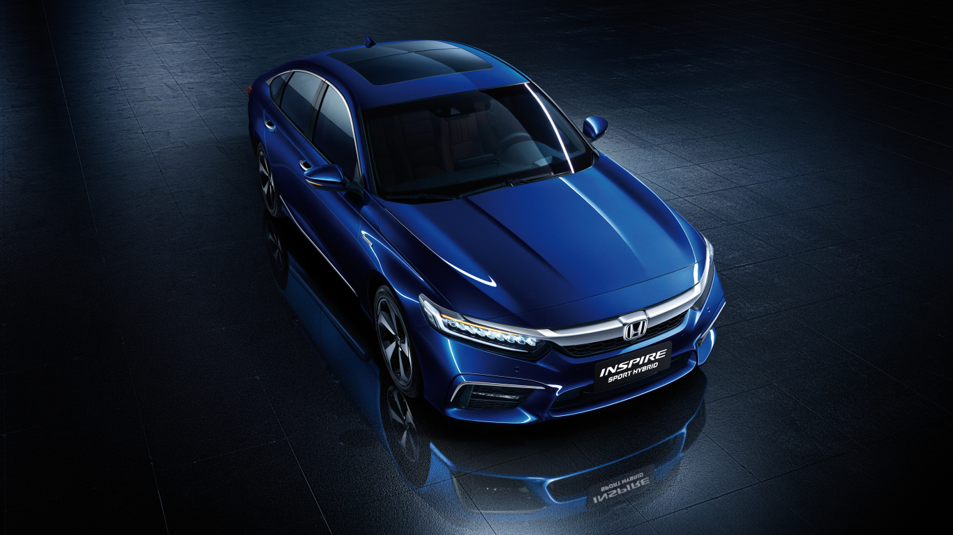 Синий автомобиль Honda Inspire Sport Hybrid 2018 года