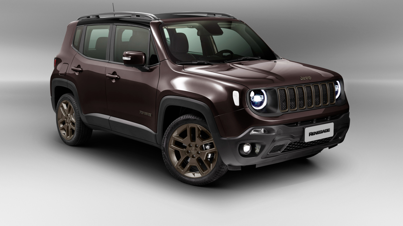 Коричневый Jeep Renegade  2018 года на сером фоне