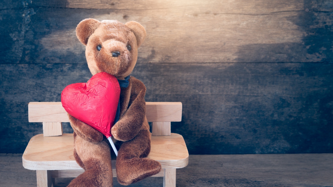 Мягкая игрушка медведь с сердцем