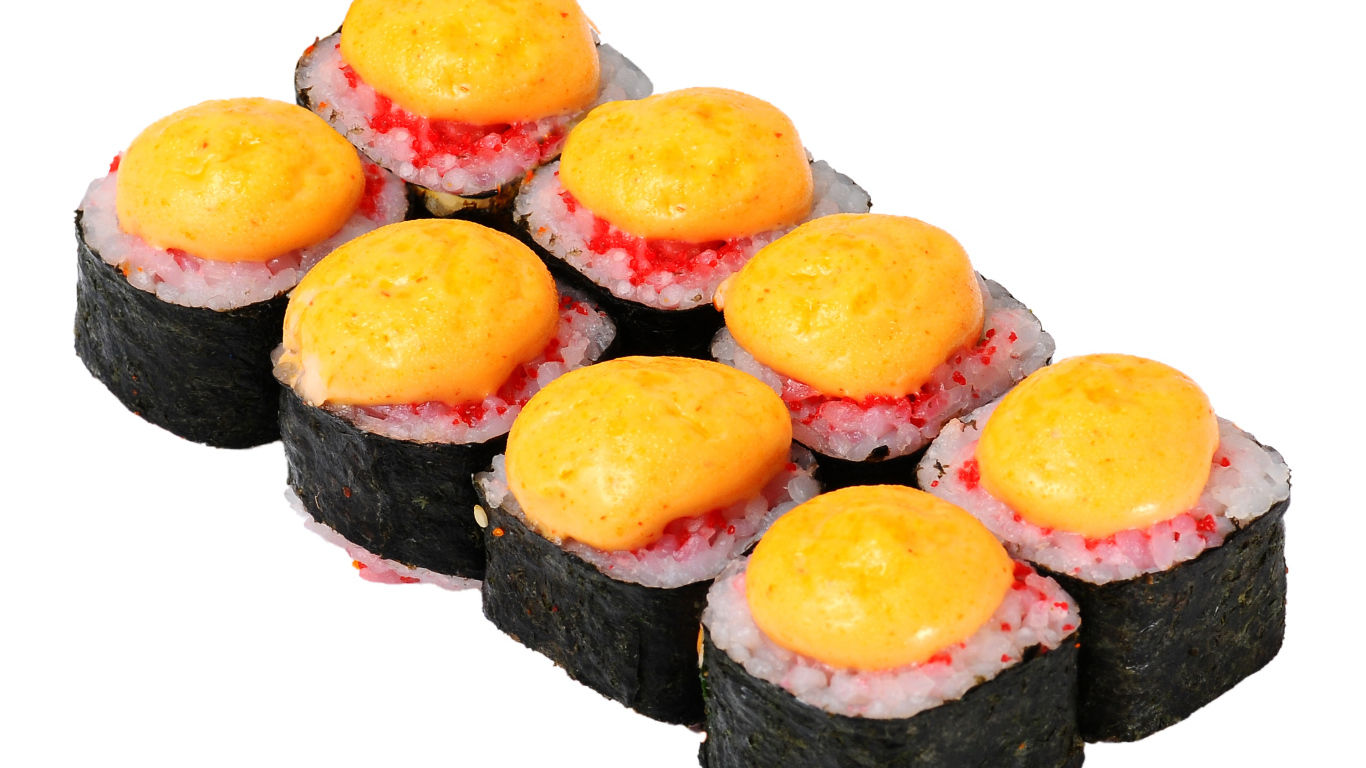 Аппетитные суши на белом фоне 