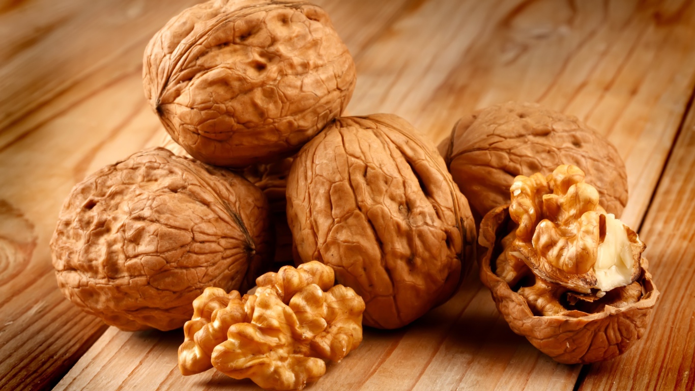 Грецкие орехи крупным планом