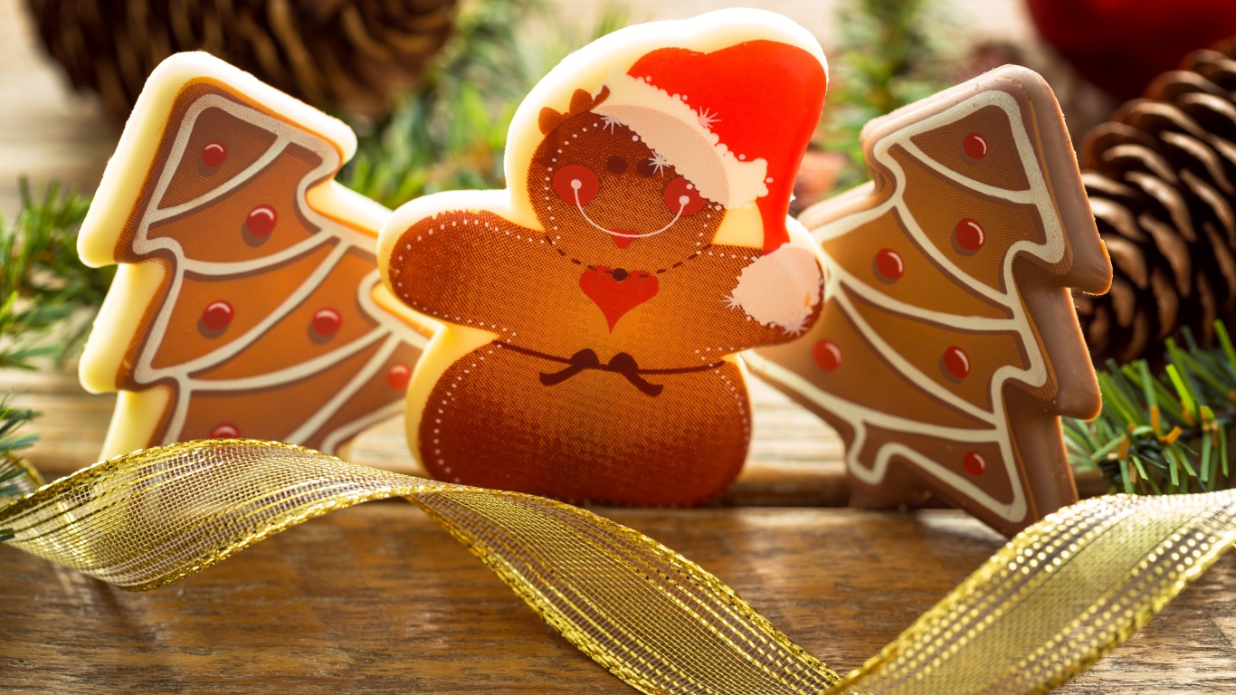 Красивое рождественское печенье с лентой