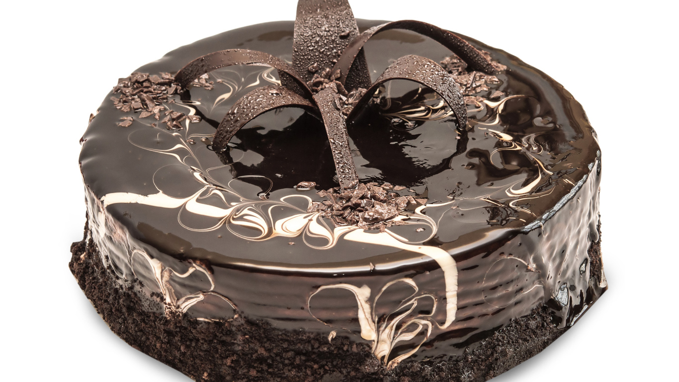 Красивый аппетитный шоколадный торт на белом фоне