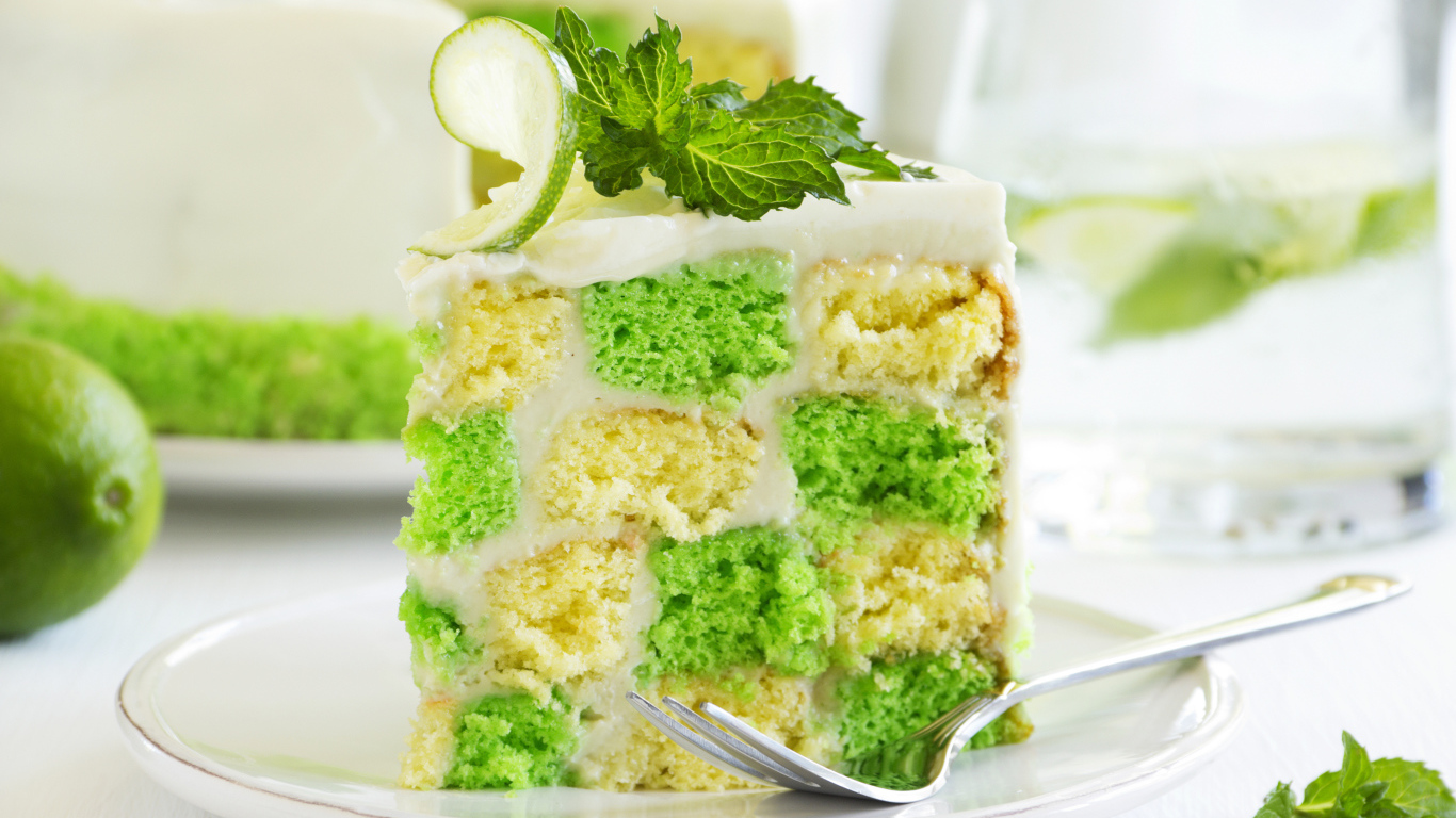 Красивый разноцветный торт с лаймом