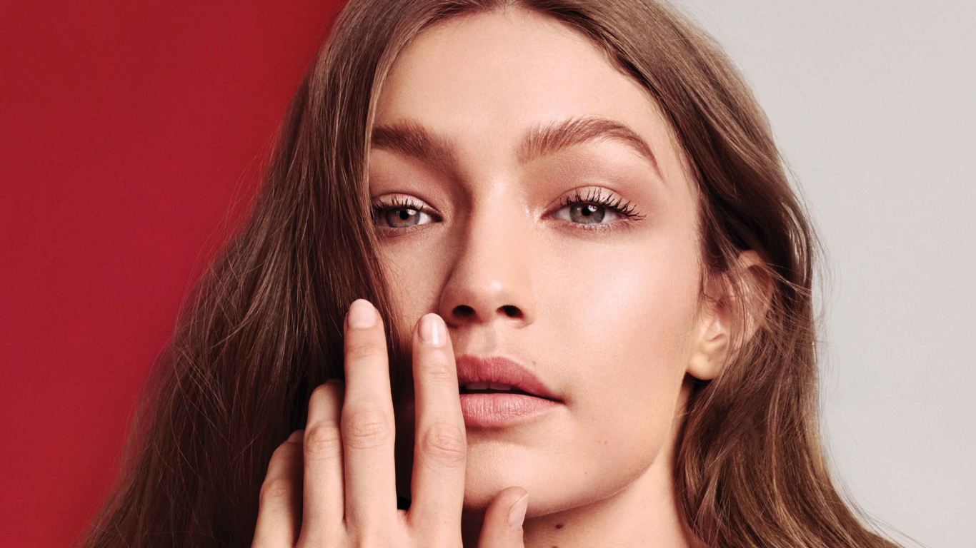 Нежная девушка модель Джиджи Хадид лицо крупным планом